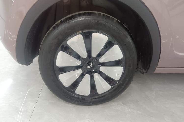 Used Wuling Bingo 2023 333 km Enjoyment Version
