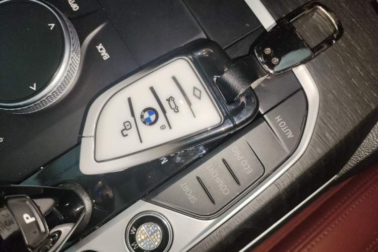 Used BMW 3 Series 2022 325i M Sport Package Vehicle Key