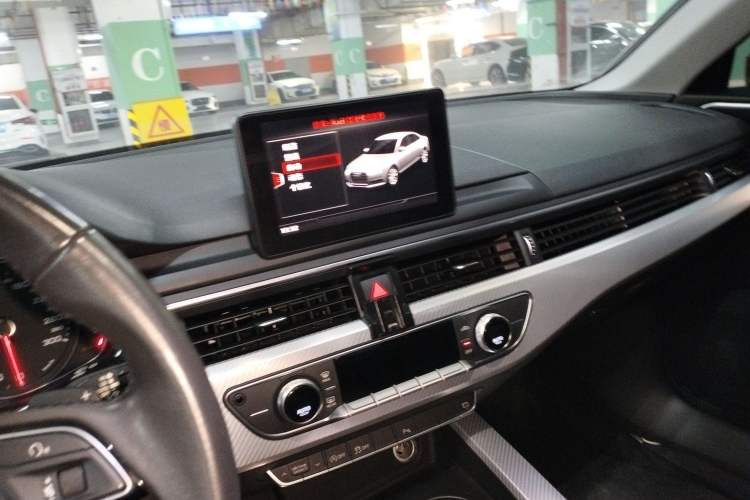 Used Audi A4L 2017 40 TFSI Fashion Model
