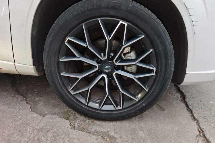 Used CHANGAN OSHAN Z6 2023 Blue Whale 1.5T DCT Luxury Model