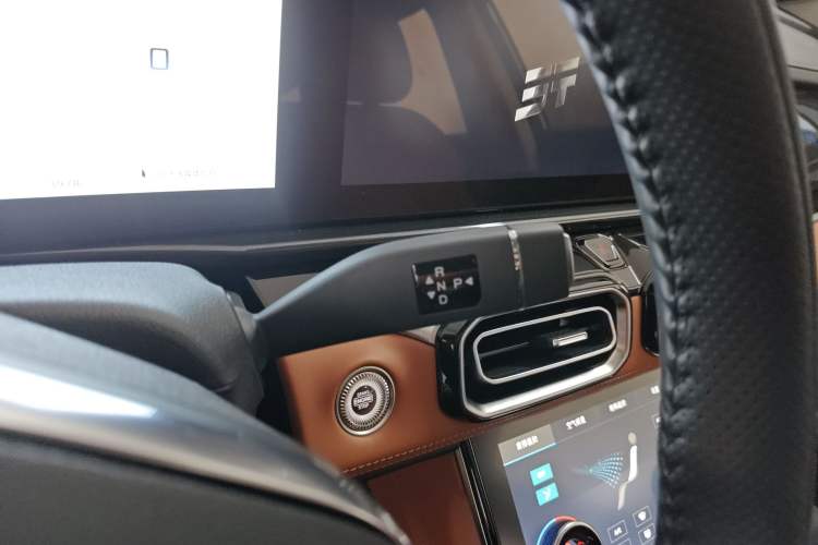 Used JETOUR Shanhai L7 2024 1.5T 120 km ULTRA 5-seater Gear Lever