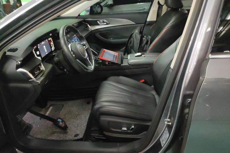 Used Hongqi H5 2023 2.0T Automatic Smart Connect Flagship Edition
