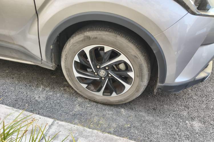 Used Toyota IZOA 2020 2.0L Enjoy Edition
