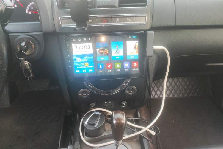 Used SsangYong Rexton W 2014 2.0T Four-Wheel Drive Luxury Navigation Version with 7 Seats