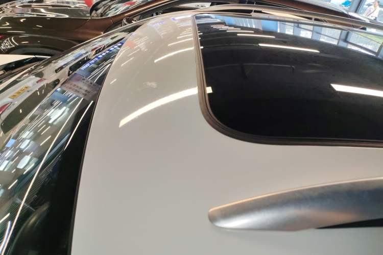 Used Volkswagen T-ROC 2020 280TSI DSG Two-Wheel-Drive Elite Version Roof