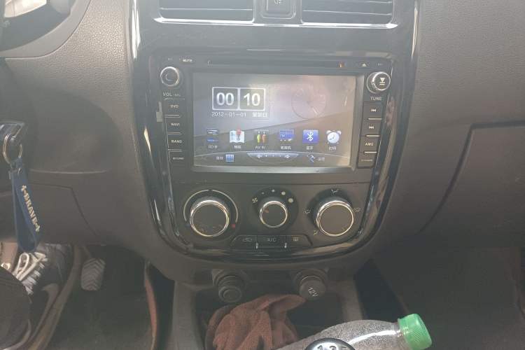 Used Wuling Rongguang V 2015 1.5L Standard Version