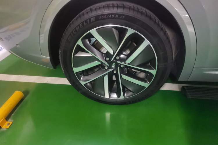 Used Li Auto L9 2022 Max model
