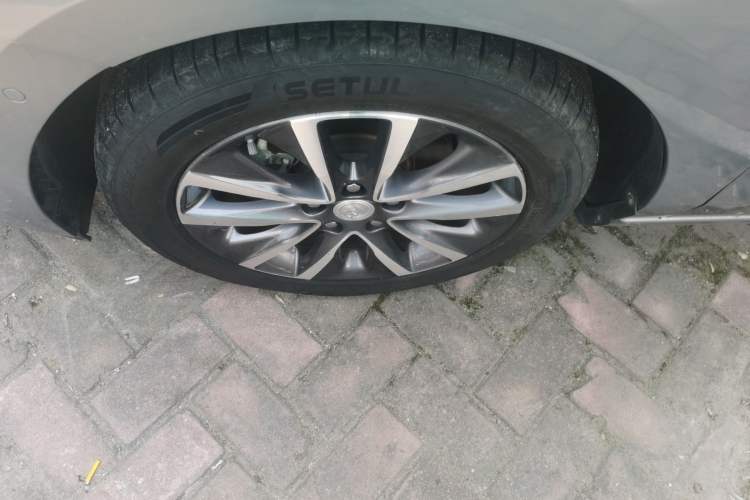 Used Buick GL6 2019 18T 6-Seater Connected Luxury Version China VI Standard