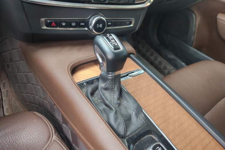 Used Volvo S90 2019 T5 Zhiyuan Edition
