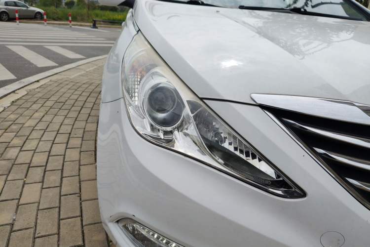 Used Hyundai Sonata 2013 2.4L Automatic Leading Edition China IV Standard Right Front Headlight