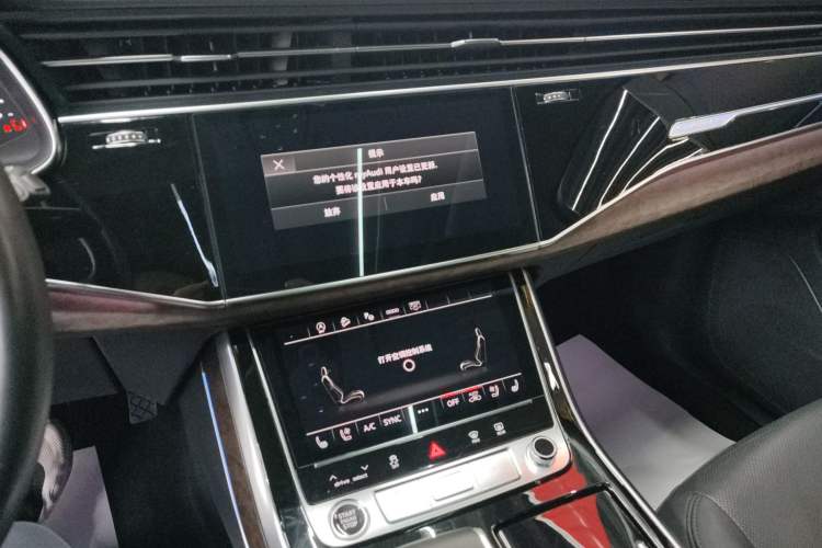 Used Audi Q7 2021 55 TFSI quattro S line Sport model
