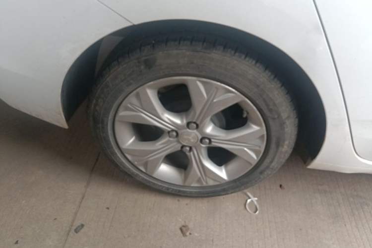 Used Chevrolet Cavalier 2020 325T Automatic Enjoyment Edition Right Rear Wheel Hub