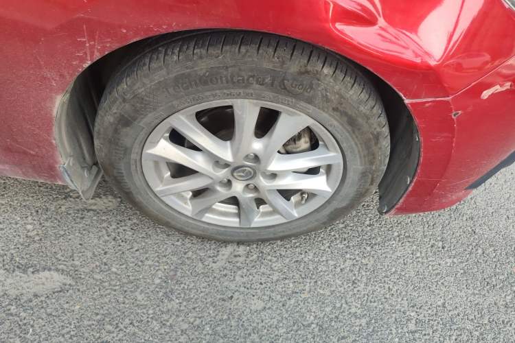 Used Mazda 3 Axela 2016 Sedan 1.5L Automatic Luxury Model