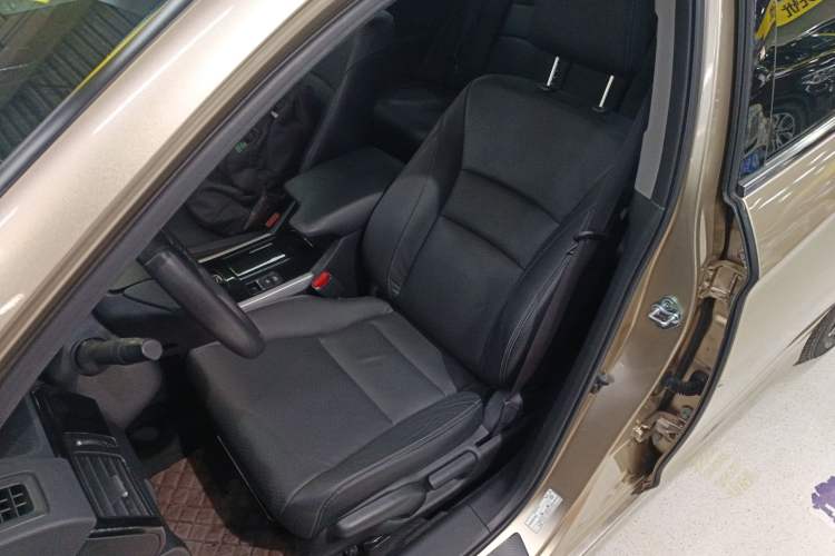 Used Honda Accord 2016 2.0L Elite Edition Left Front Seat