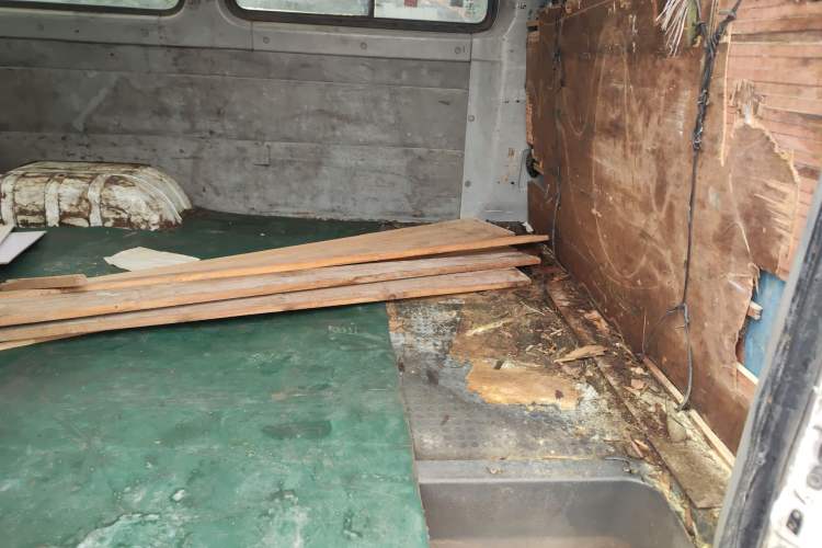 Used Iveco Power Daily 2012 2.5T-A32 Base Version Left Rear Seat