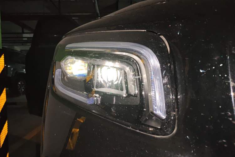 Used Mercedes-Benz GLB 2022 GLB 220 Fashion Model Right Front Headlight