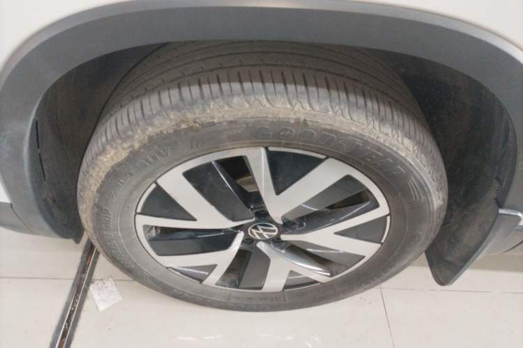 Used Volkswagen Tayron 2023 300TSI Two-Wheel-Drive Luxury Plus Advanced Edition Left Front Wheel Hub