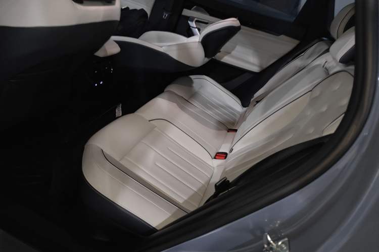 Used Geely Auto FX11 2023 1.5TD Leishen Hi·F Super Rui
