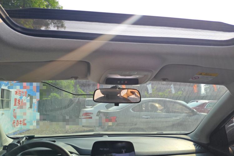 Used Chevrolet Trax 2019 Redline 325T Automatic Fun Edition China VI Standard Headliner