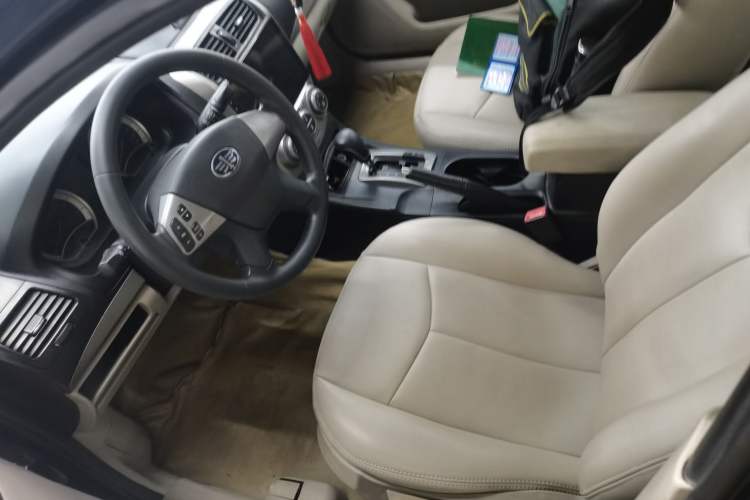 Used Bestune B50 2012 1.6L automatic fashion version
