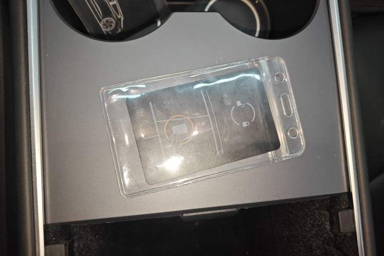 Used Tesla Model Y 2021 Long-Range All-Wheel-Drive Version 3D7