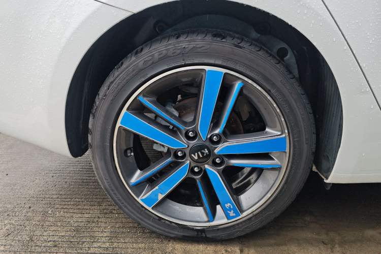 Used Kia K3 2017 1.6L Automatic 15th Anniversary Special Edition GLS Right Rear Wheel Hub