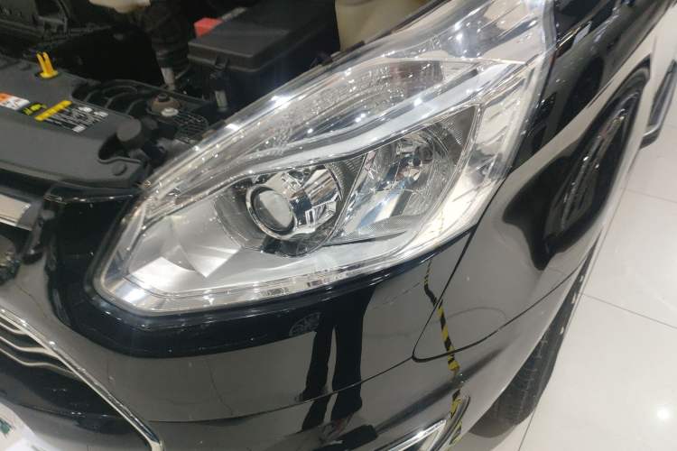 Used Ford Tourneo Custom 2020 2.0T Automatic Elite Edition China VI Standard
