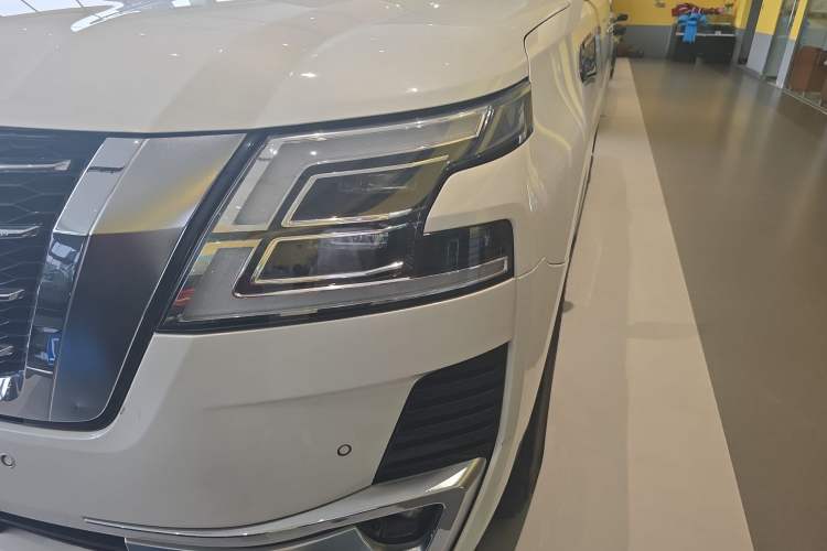 Used Nissan Patrol 2019 Y62 4.0L SE-T1 Middle East