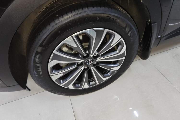 Used Buick Envision 2024 Encore Plus 28T AWD Luxury Edition Exterior 4