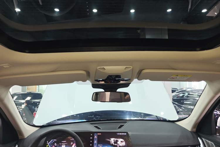 Used BMW X1 2023 sDrive25Li X Design Package Headliner