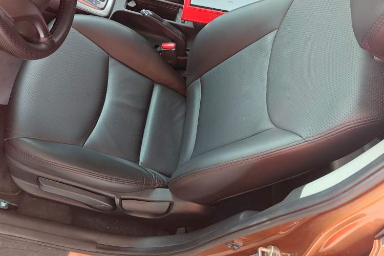 Used Hyundai Elantra (5th Generation / Langdong) 2012 1.6L Automatic Fashion Edition
