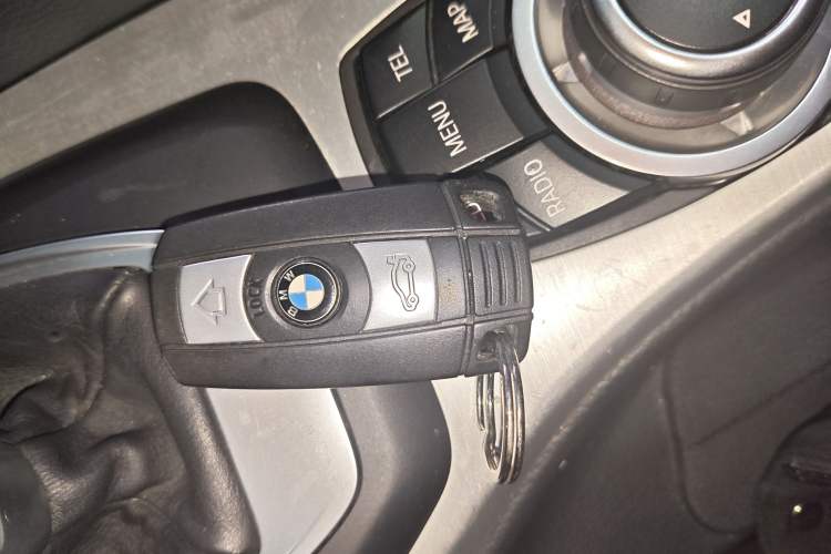 Used BMW X1 2014 sDrive18i Leading Model
