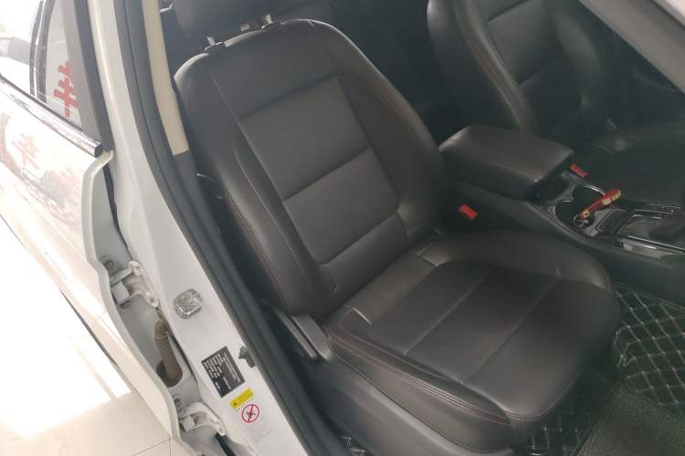 Used CHANGAN CS75 2016 1.8T Automatic Elite Model China V Standard Right Front Seat