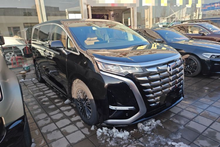 Used Denza D9 2024 DM-i 980 Four-Wheel Drive Prestige Model