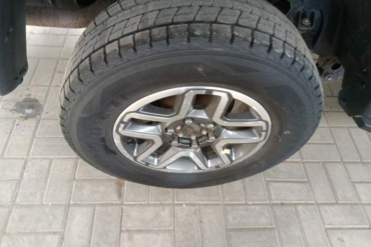 Used BAIC Off-Road BJ40 2016 40L 2.3T Automatic All-Wheel Drive Premium Edition Right Rear Wheel Hub