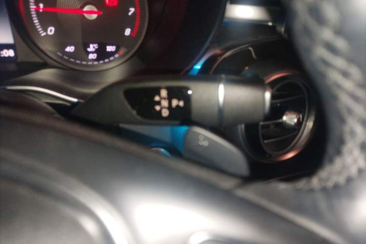 Used Mercedes-Benz GLC 2016 GLC 260 4MATIC Luxury Model