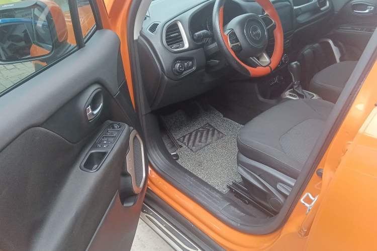 Used Jeep Renegade 2017 180T Automatic Kinetic Edition+