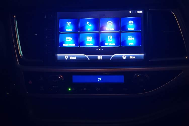 Used Toyota Highlander 2018 2.0T Four-Wheel Drive Luxury Version 7 Seats China VI Standard