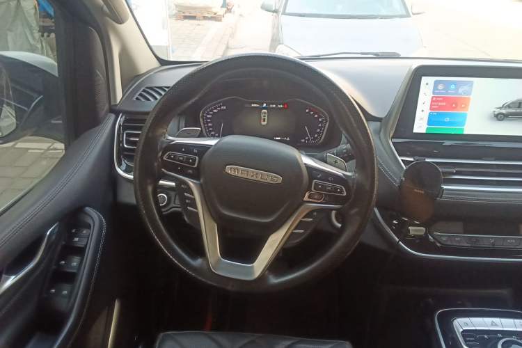 Used SAIC MAXUS G20 2023 Facelifted PLUS 2.0T Gasoline Automatic Luxury Edition