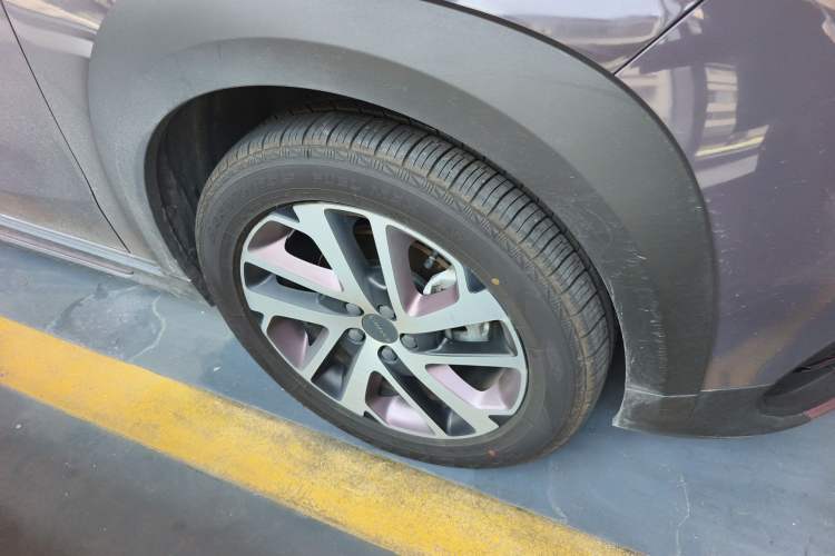 Used Lynk & Co 02 2021 1.5TD DCT Two-Wheel Drive Champion Edition Right Front Wheel Hub