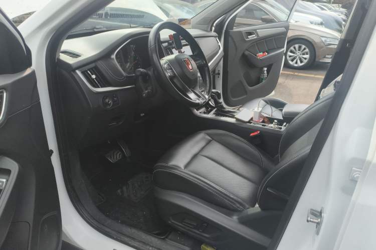 Used Roewe RX5 2018 20T Two-Wheel Drive Automatic Internet Smart Edition