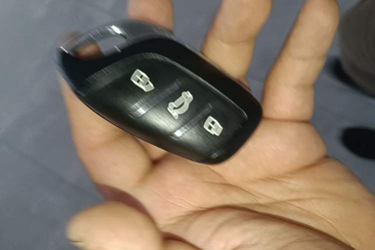 Used Roewe Clever 2021 302 km New Four-Seater Super-Efficient Version
