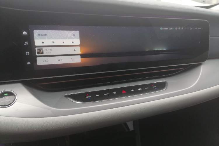 Used ARCFOX Alpha S 2021 708S+ 160kW Audio And AC Panel