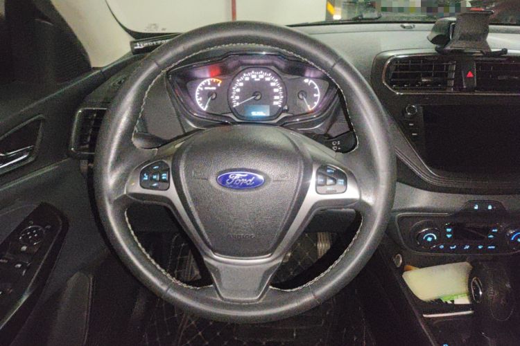 Used Ford Escort 2015 1.5L Automatic Fashion Model