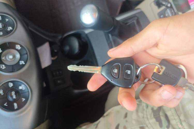 Used Toyota RAV4 2011 2.0L Manual Luxury Edition Vehicle Key