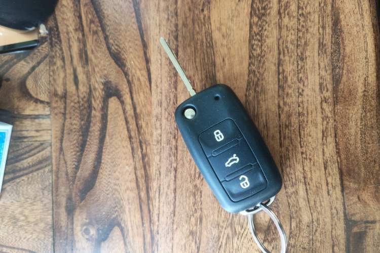 Used Volkswagen Polo 2016 1.6L Automatic Comfort Model Interior 1