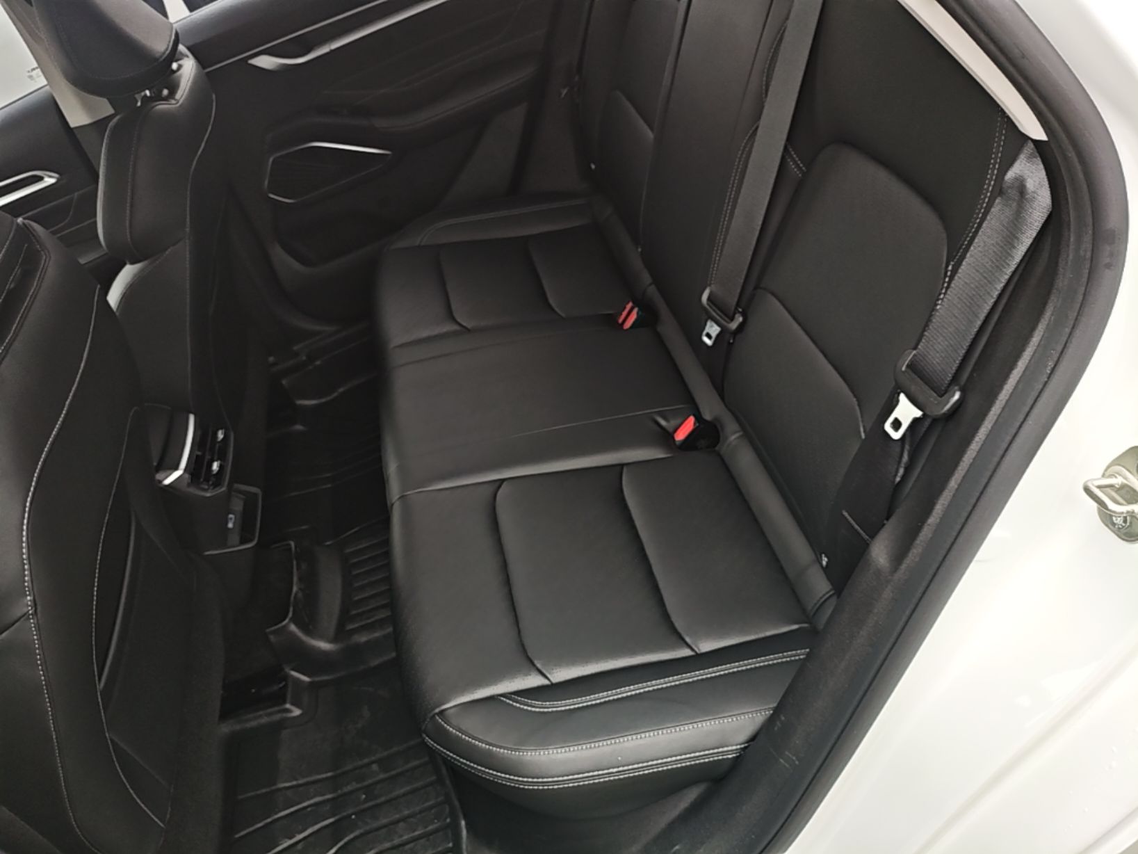 Geely Auto Emgrand 2023 4th Generation Champion Edition 1.5L CVT Luxury Model — снимка 20