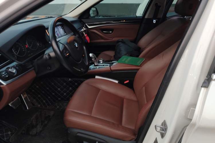 Used BMW 5 Series 2014 528Li Leading Model Left Front Seat