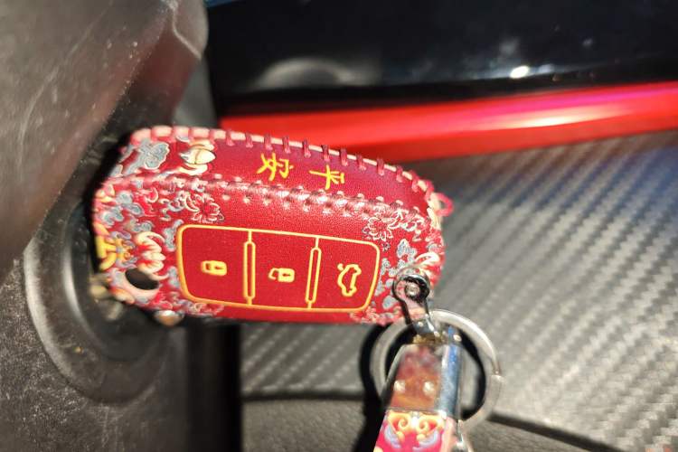 Used FORTHING Joyear X5 2017 Enjoy Series 1.6L CVT Luxury Model
