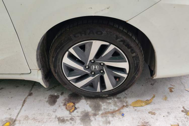 Used Honda Crider 2019 180 Turbo CVT Comfort Edition China V Right Front Wheel Hub